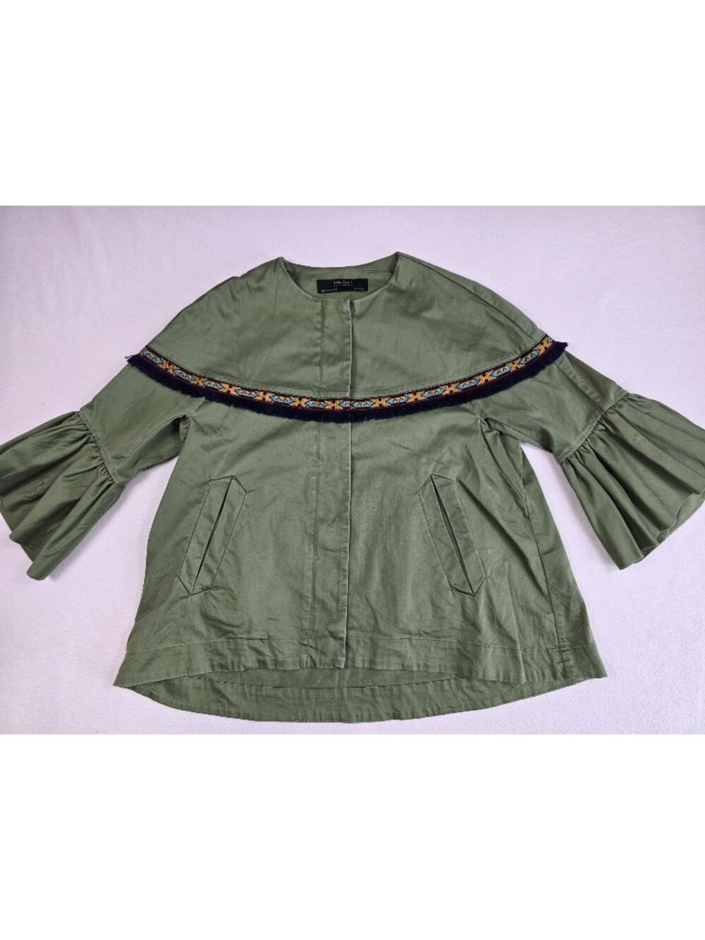 Zara Basic Small Green Embroidered Jacket Flared Sleeves & Front Pockets Aztec